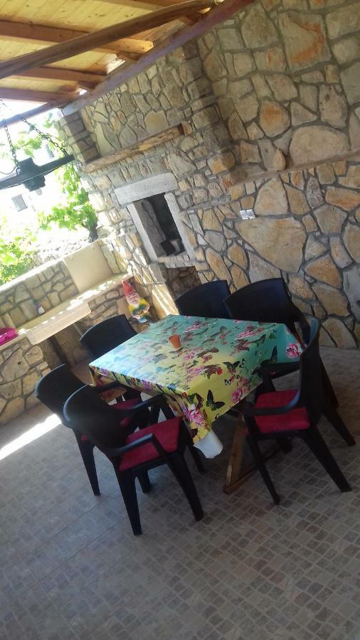 Holiday Home Nora**** Loznati Cres エクステリア 写真